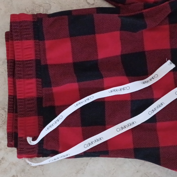 Calvin Klein Plaid Sleepwear Pajama Pants - NWOT - Picture 2 of 6